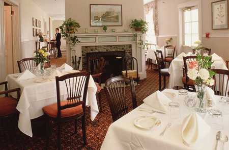 Dining at Bretton Arms Inn/Omni Mount Washington Resort